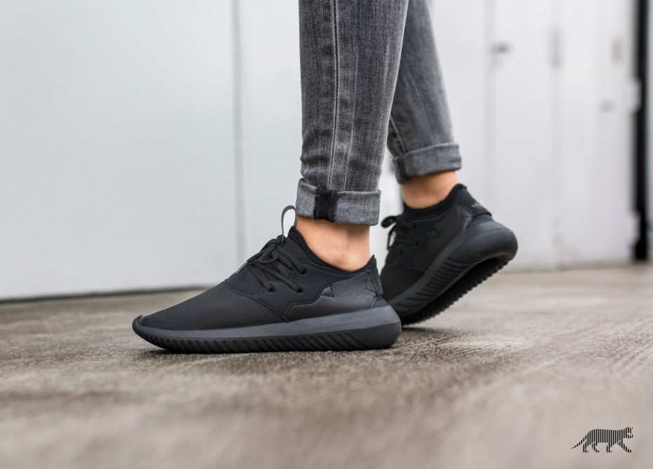 adidas tubular entrap